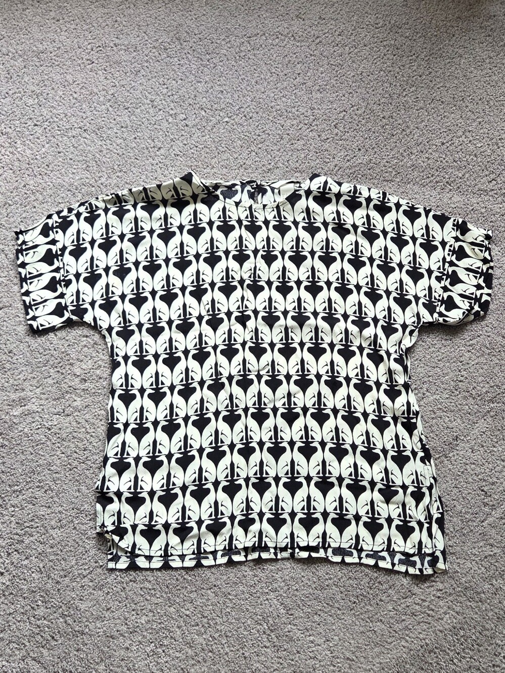 H&M Womens Black & White Greyhound Dog Pattern Blouse, Size 4 Whimsical Retro